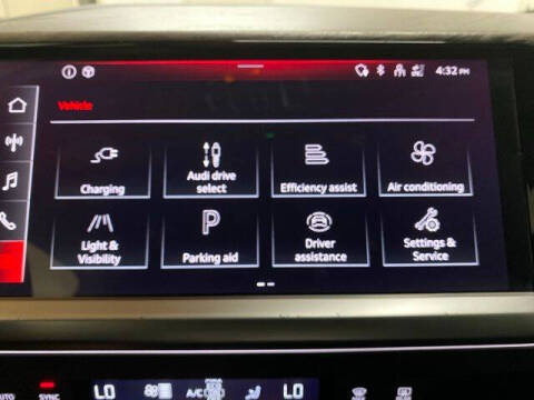 2023 Audi Q4 e-tron quattro Premium 50