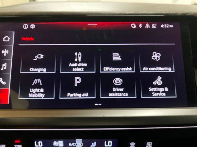 2023 Audi Q4 e-tron quattro Premium 50