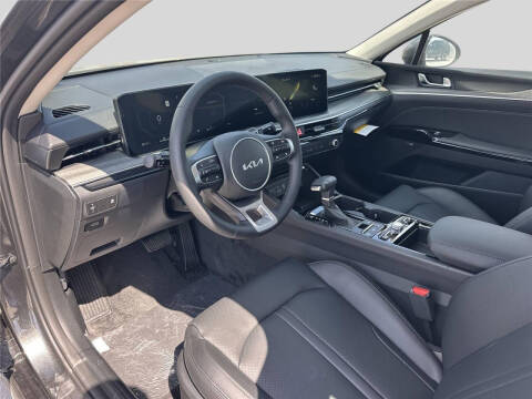 2025 Kia K5 EX