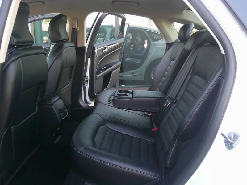 2018 Ford Fusion Hybrid SE