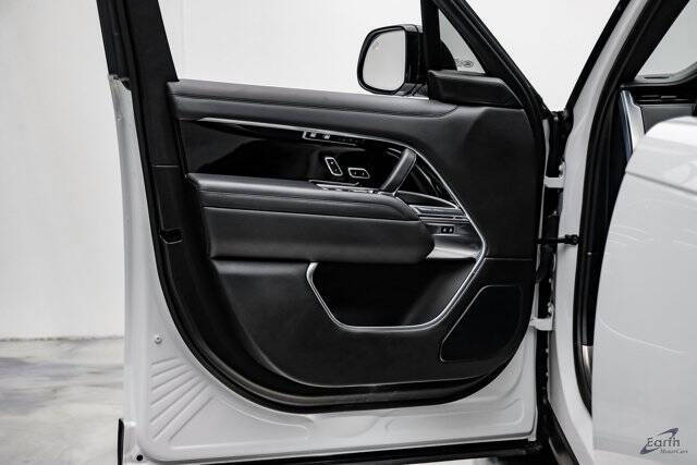 2024 Land Rover Range Rover P400 SE