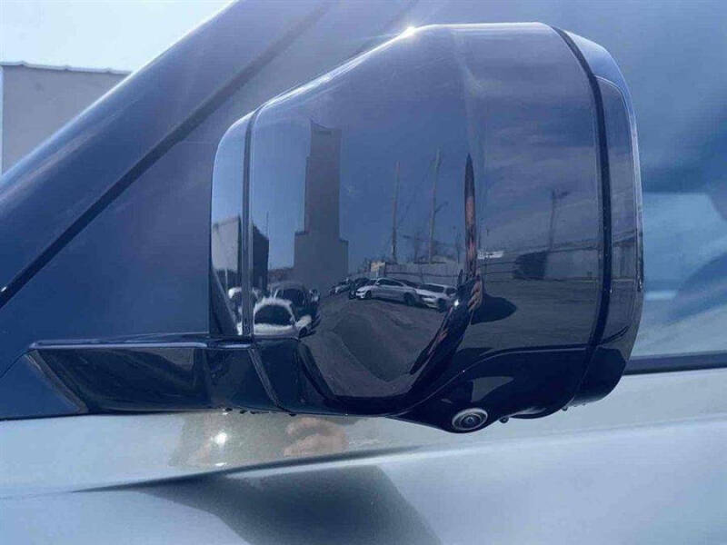 2022 Land Rover Defender 90 X-Dynamic S