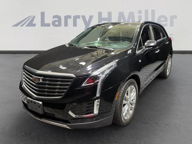 Black 2019 Cadillac XT5 Platinum 4x4 Platinum 4dr SUV 1