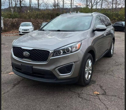 2017 Kia Sorento for sale at In & Out Used Auto Sales in Bluefield WV