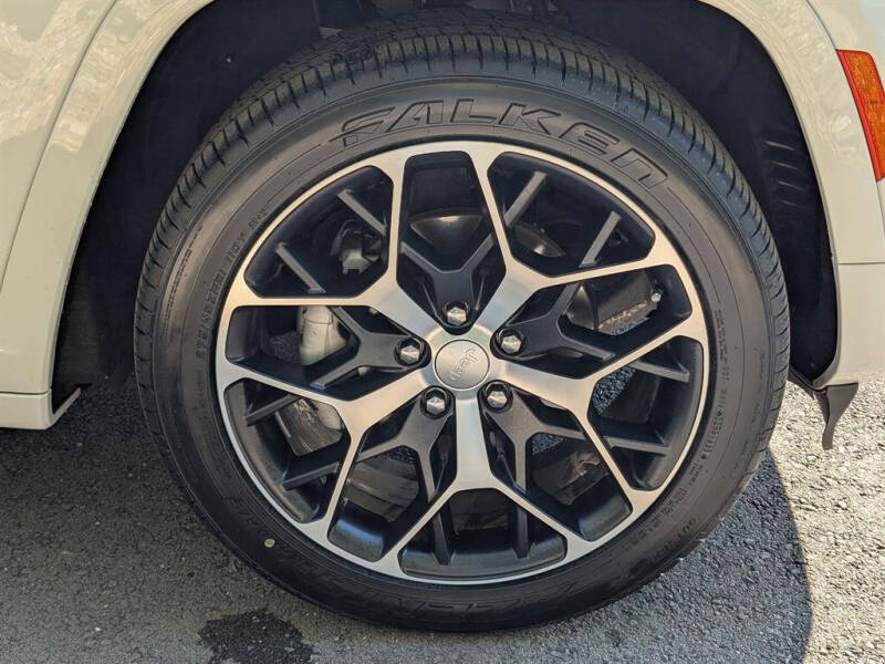 2023 Jeep Grand Cherokee Summit Reserve