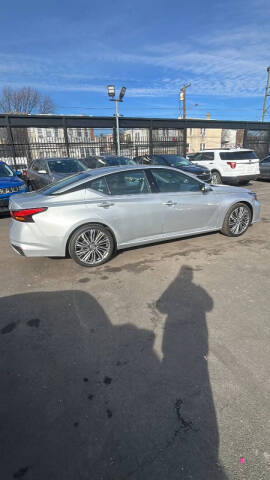 2023 Nissan Altima 2.5 SL