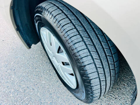 2007 Toyota Sienna CE 8-Passenger