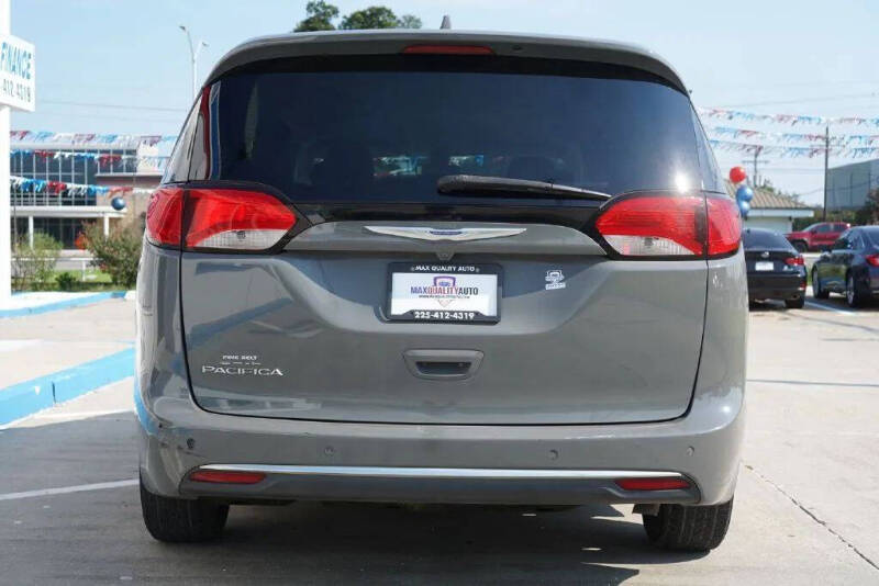 2020 Chrysler Pacifica Touring