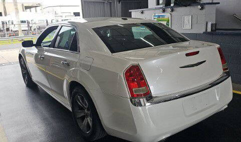 2011 Chrysler 300 Limited