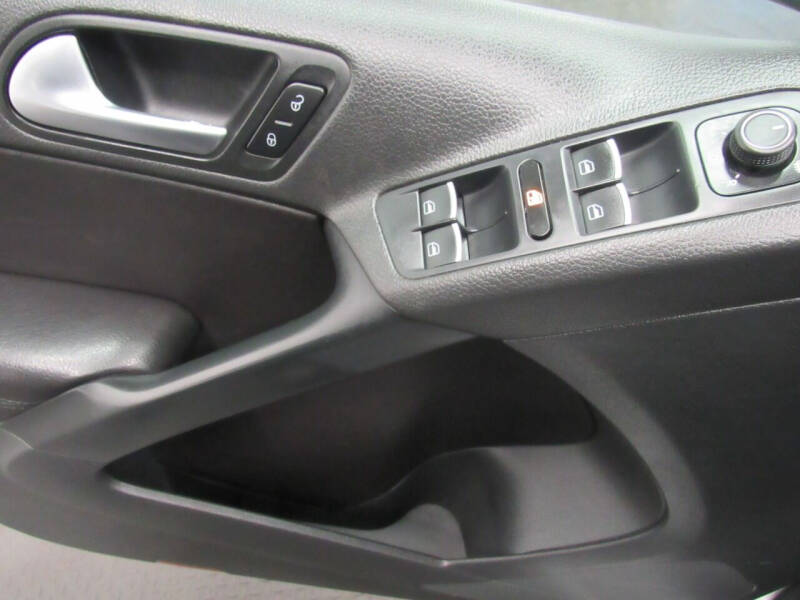 2016 Volkswagen Tiguan 2.0T SE