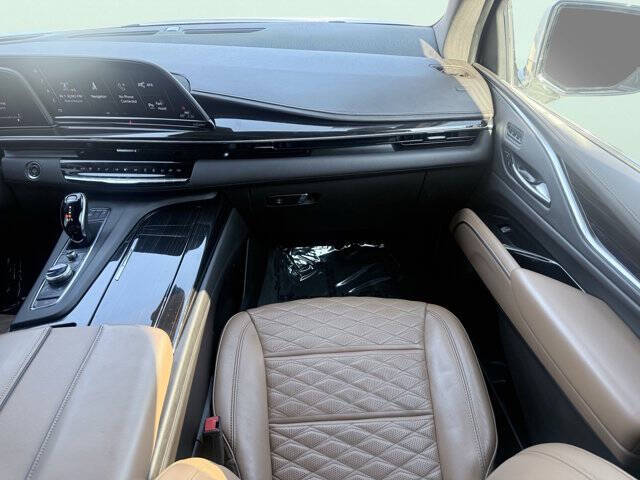 2023 Cadillac Escalade Sport