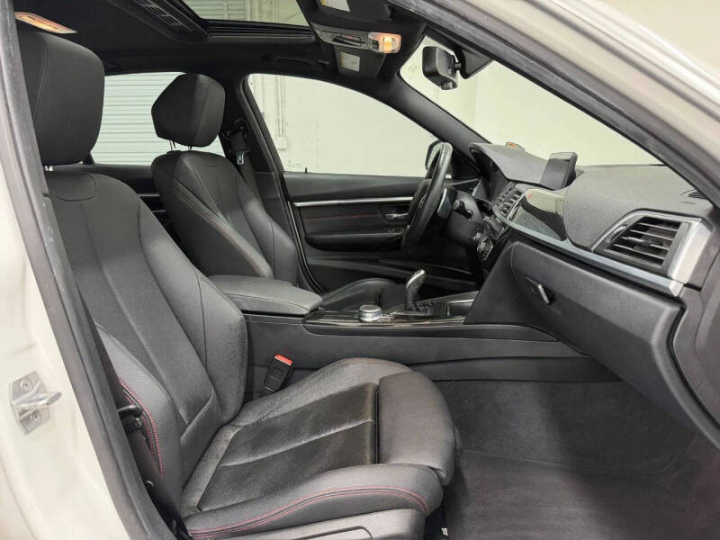 2017 BMW 3 Series 330i