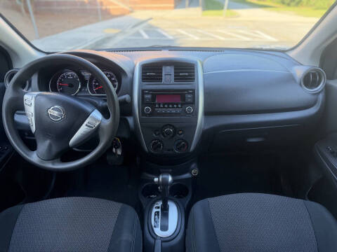 2017 Nissan Versa 1.6 SV