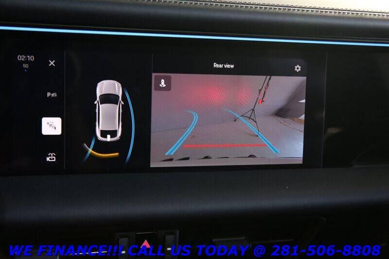 2025 Porsche Macan 4 Electric