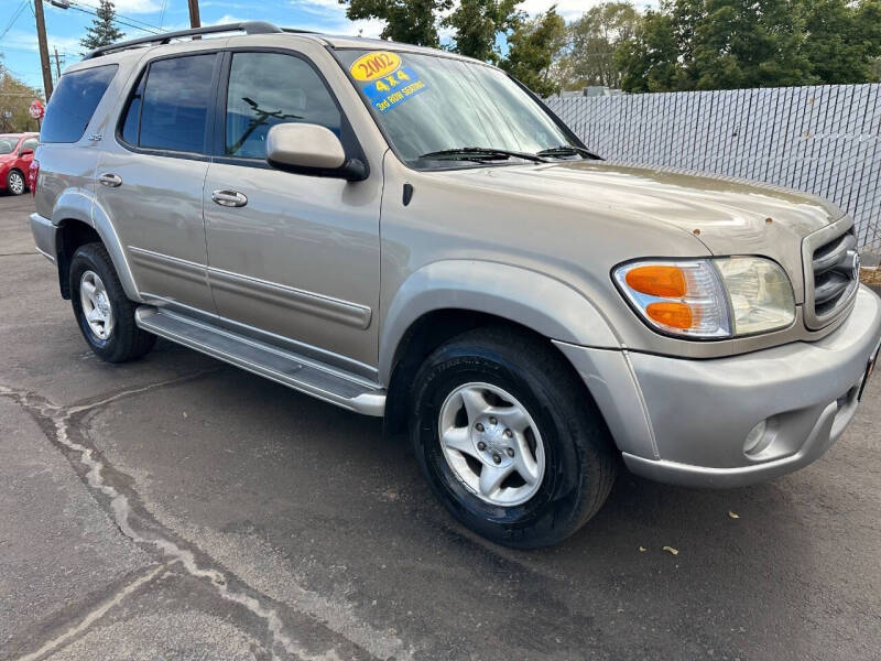 2002 Toyota Sequoia SR5