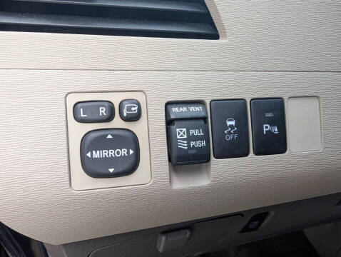 2011 Toyota Sienna Limited 7-Passenger