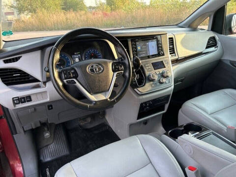 2020 Toyota Sienna XLE 7-Passenger
