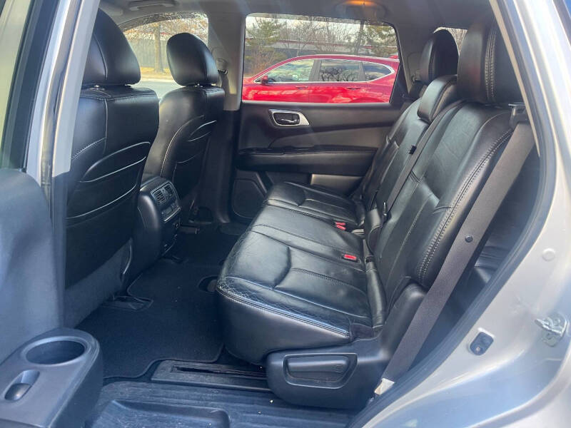 2013 Nissan Pathfinder SL