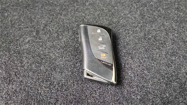 2023 Lexus RZ 450e Luxury