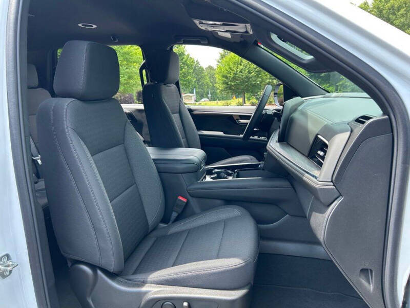 2025 Chevrolet Tahoe LS