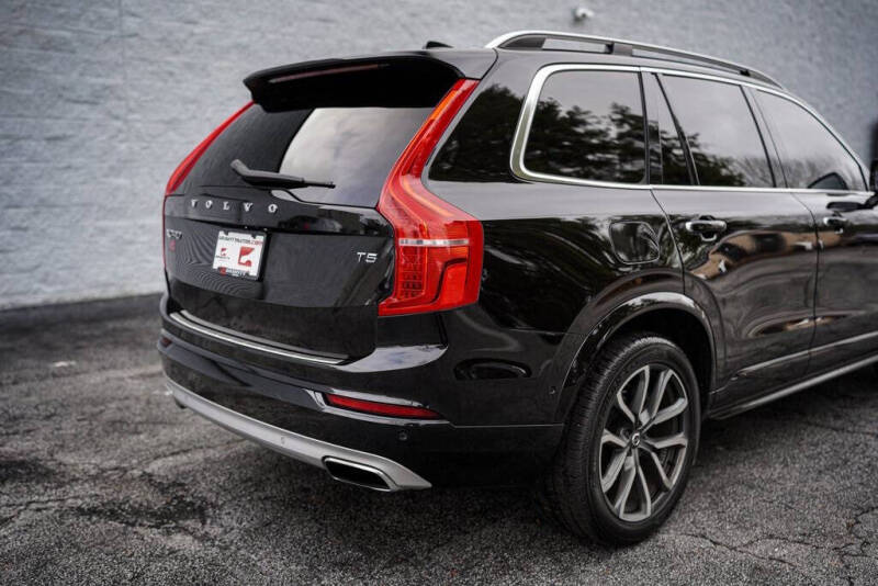 2017 Volvo XC90 T5 Momentum