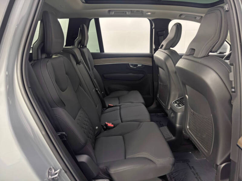 2025 Volvo XC90 T8 Plus Bright Theme 7P