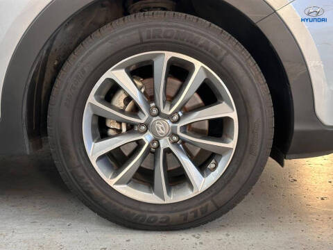 2018 Hyundai Santa Fe SE