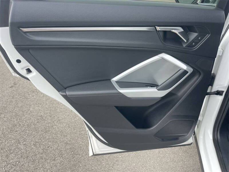 2023 Audi Q3 quattro S line Premium 45 TFSI