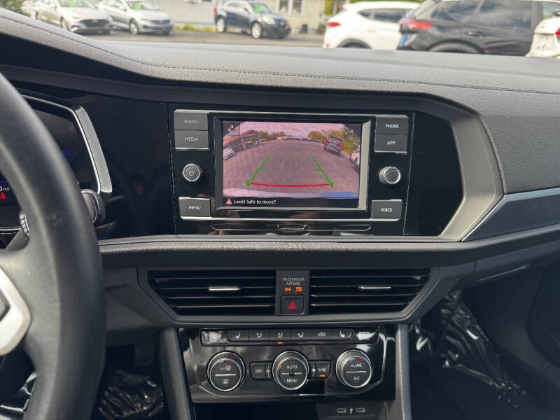 2024 Volkswagen Jetta SE