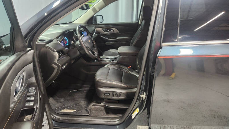 2020 Chevrolet Traverse LT Leather