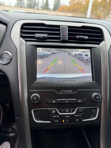 2019 Ford Fusion Hybrid SE