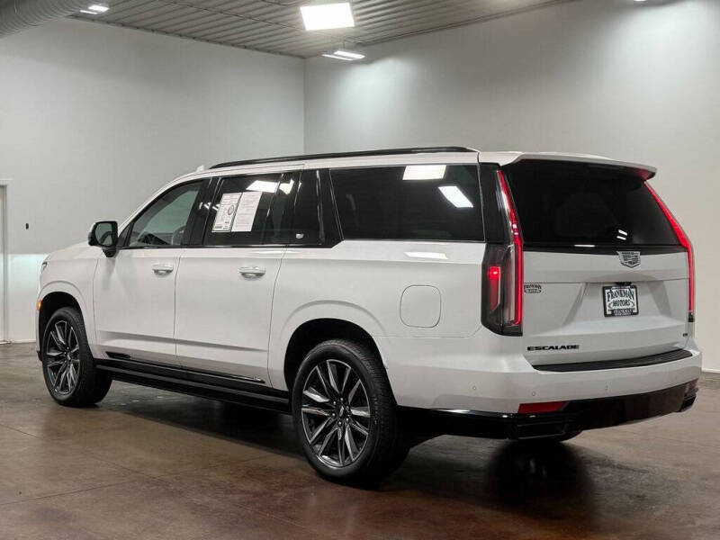 2021 Cadillac Escalade ESV Sport Platinum