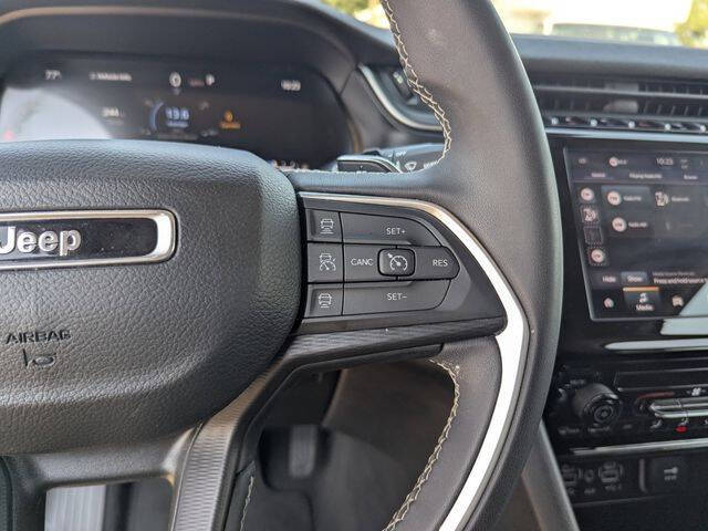 2023 Jeep Grand Cherokee L Laredo