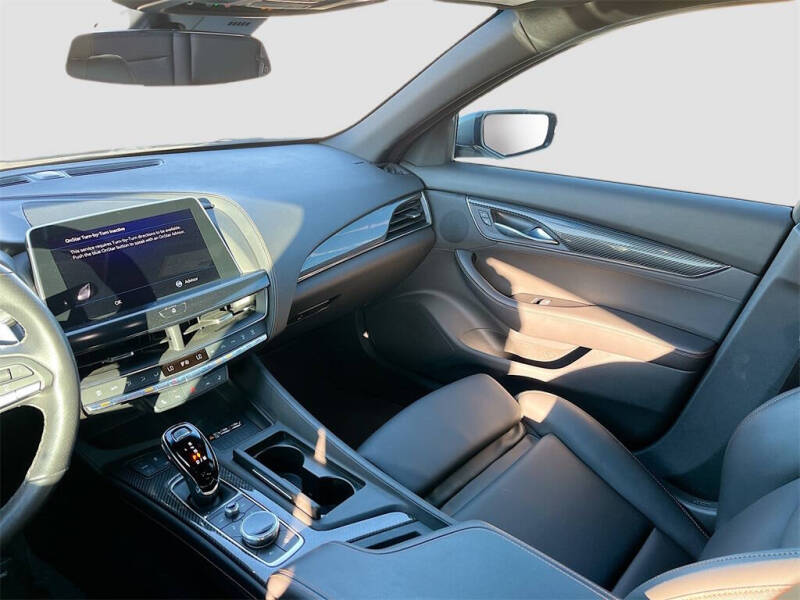 2024 Cadillac CT5 Sport