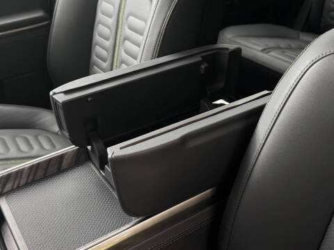 2023 Rivian R1S Adventure