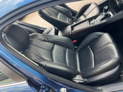 2017 Mazda MAZDA3 Touring