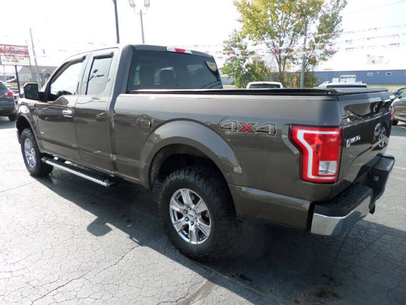 2015 Ford F-150 XLT photo 11