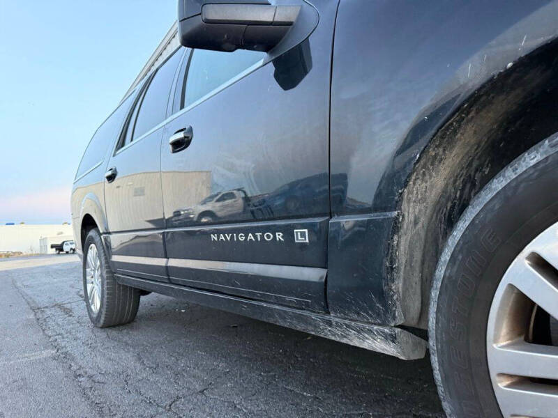 2011 Lincoln Navigator L