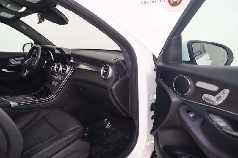 2022 Mercedes-Benz GLC GLC 300 4MATIC