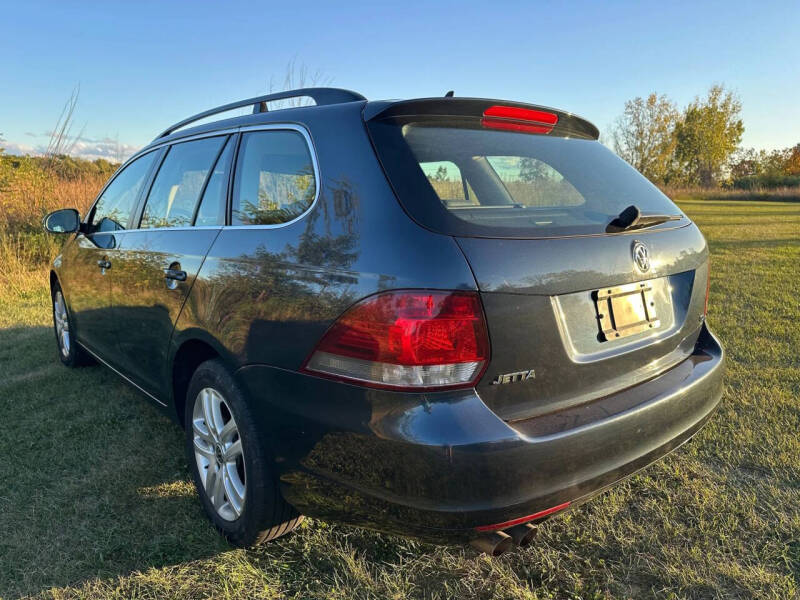2010 Volkswagen Jetta SportWagen TDI
