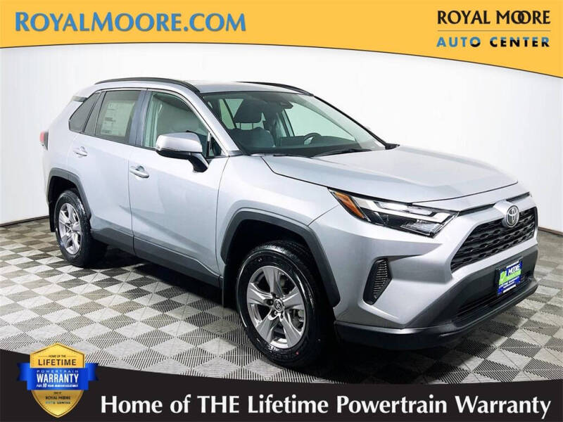 2025 Toyota RAV4 XLE's photo