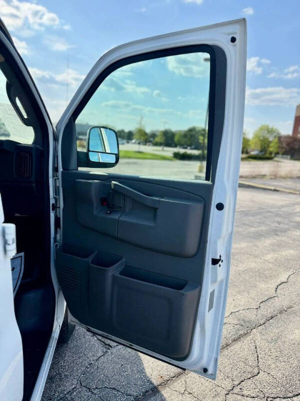 2016 GMC Savana 3500