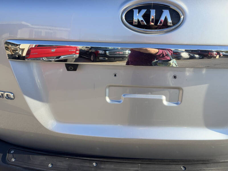 2012 Kia Sorento LX