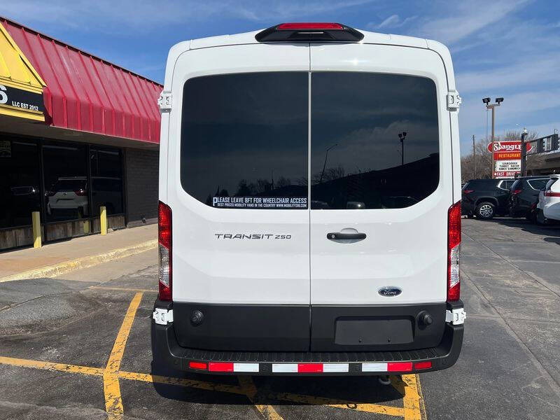2024 Ford Transit 250