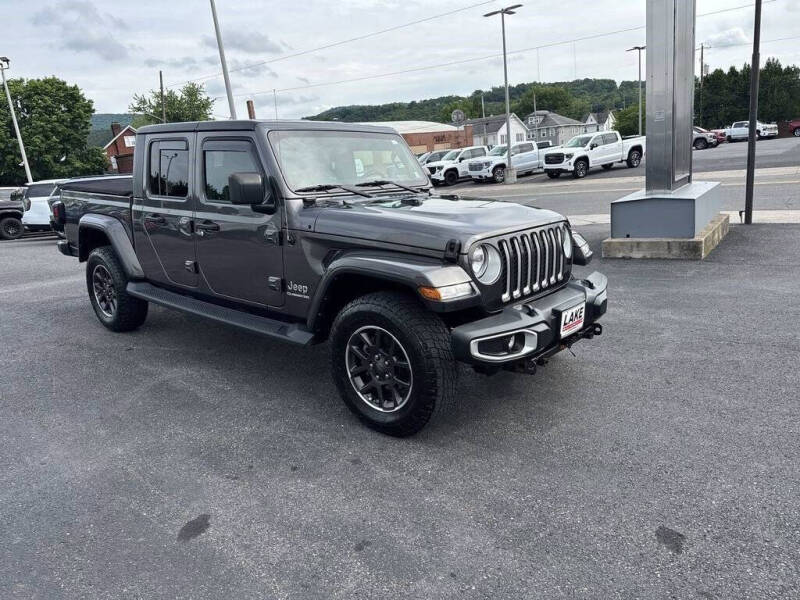 2022 Jeep Gladiator Overland
