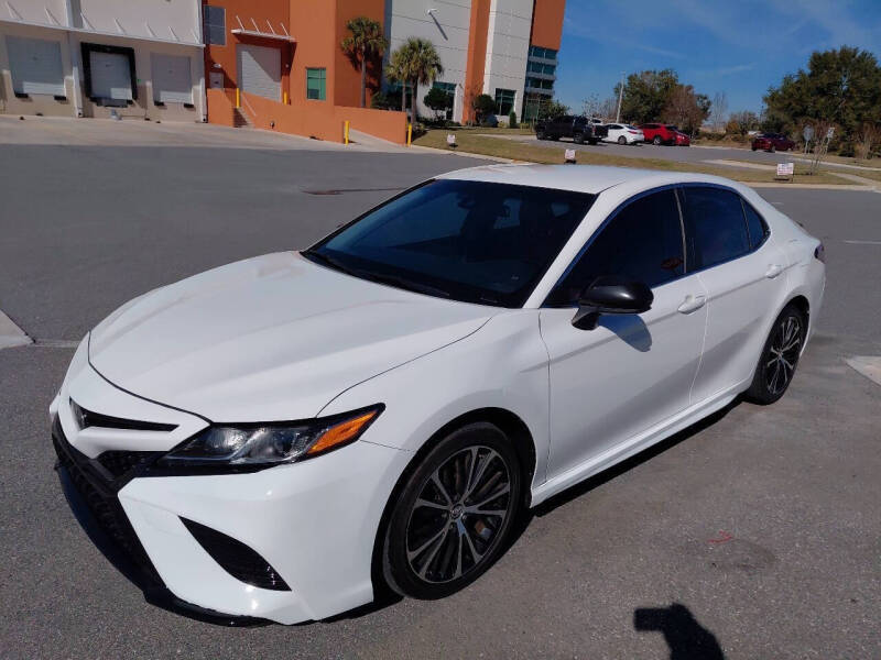 2018 Toyota Camry SE