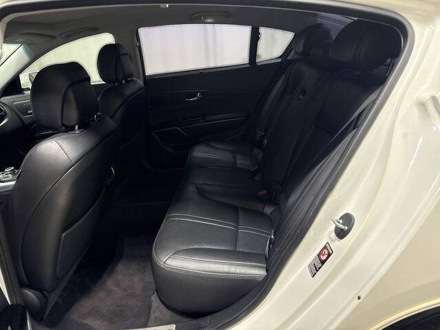 2016 Kia K900 Premium V6