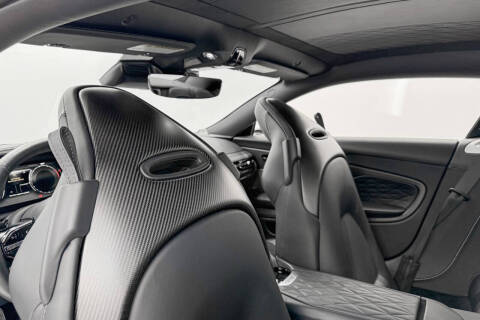 2024 Aston Martin DB12 V8