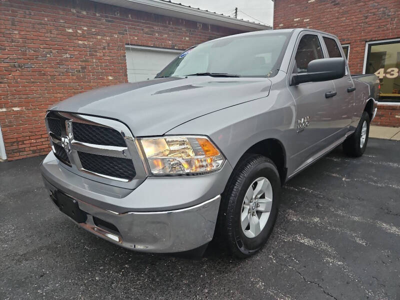 2024 RAM 1500 Classic SLT