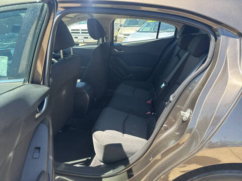 2015 Mazda MAZDA3 i Touring